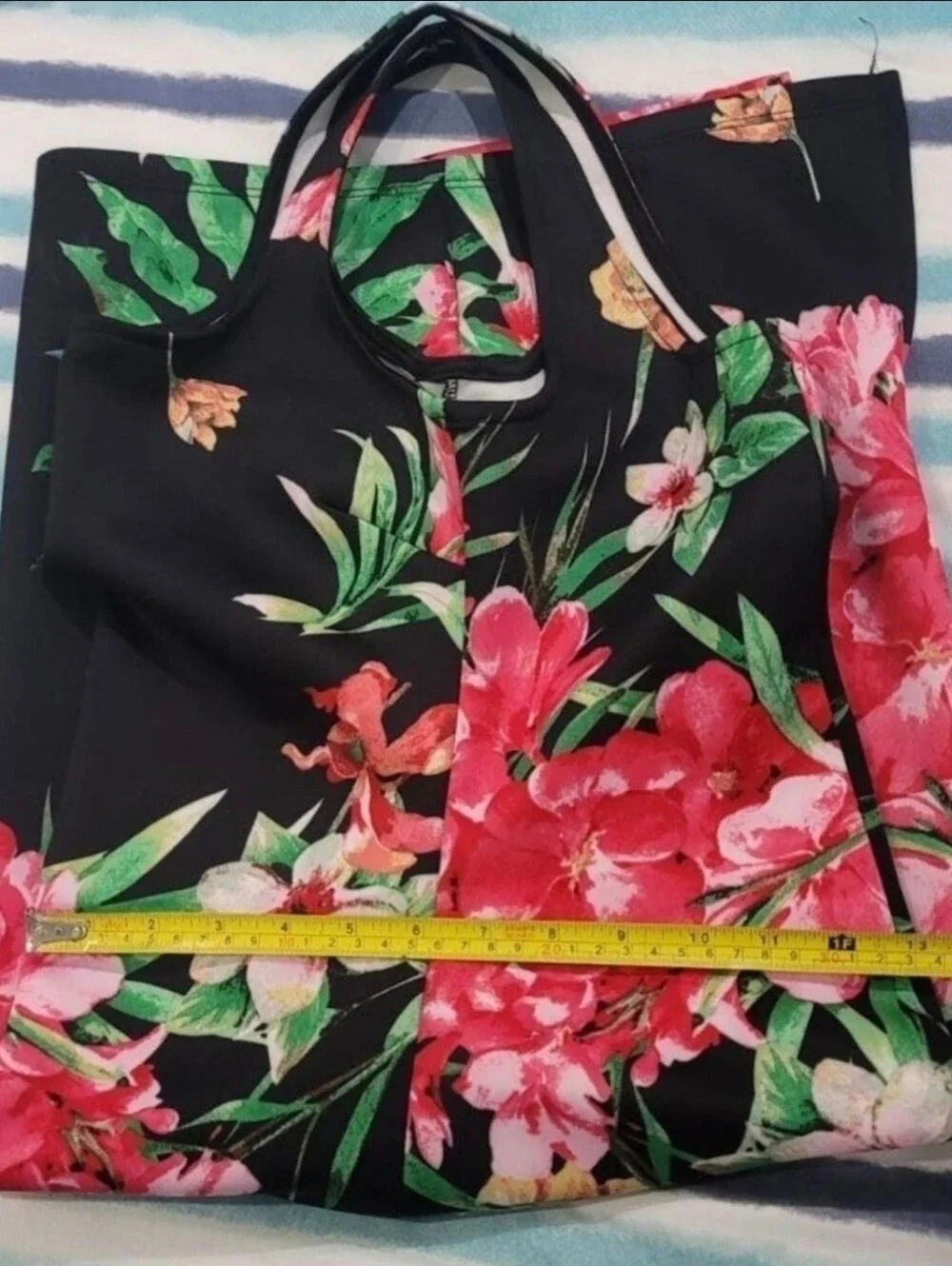 Bodycon Fitted Midi Floral Dress Medium